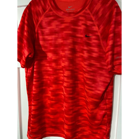 "Nike Blurred Hydroguard Short Sleeve Top - Men's, UPF Performance" - Picture 4 of 8